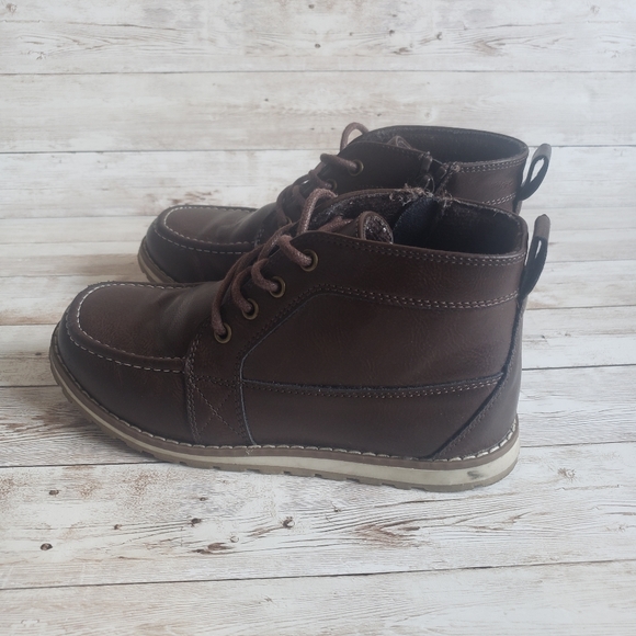 Children's Place Toddler Boys Lace Up Boots- Brown - Picture 5 of 6